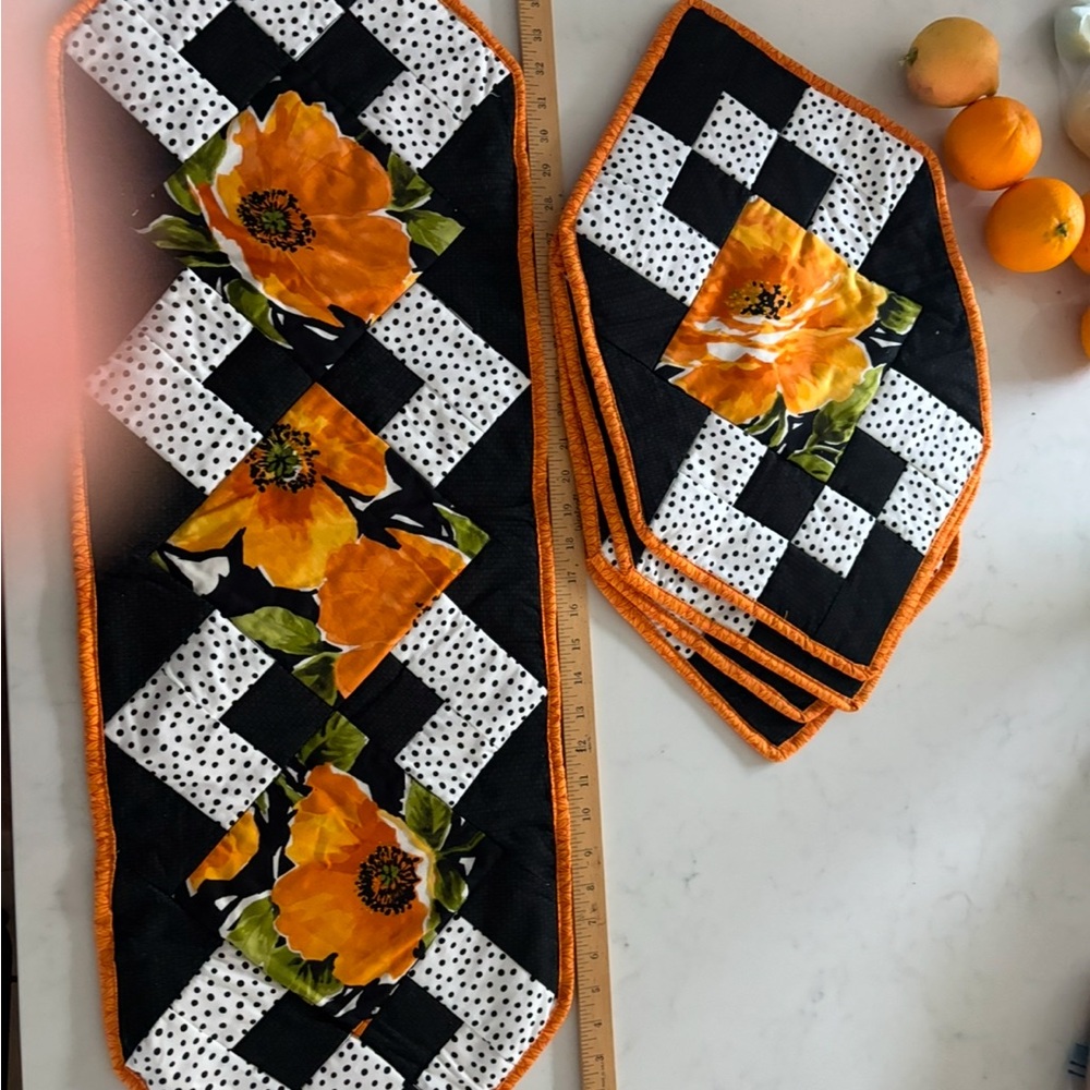 Handmade Floral Table Runner and Placemats Set.